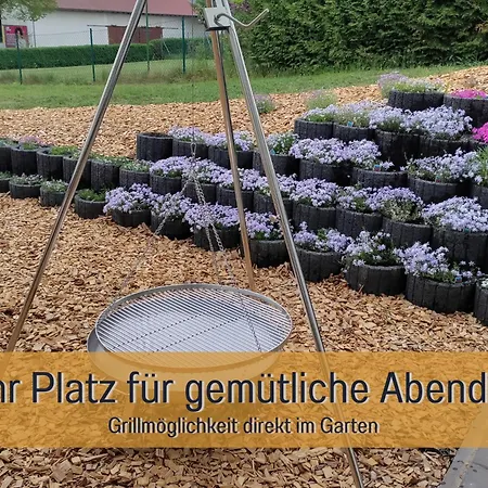 Hoeckelheim - Sternenhimmel - 100qm - 3 Schlafzimmer - Bis 6 Gaeste - Babies Reisen Gratis - Balkon, Garten & Grill - Klimaanlage, Raffstores & Fussbodenheizung - Smart-tv - Kueche Mit Induktionsherd & Spuelmaschine - Nahe Goettingen